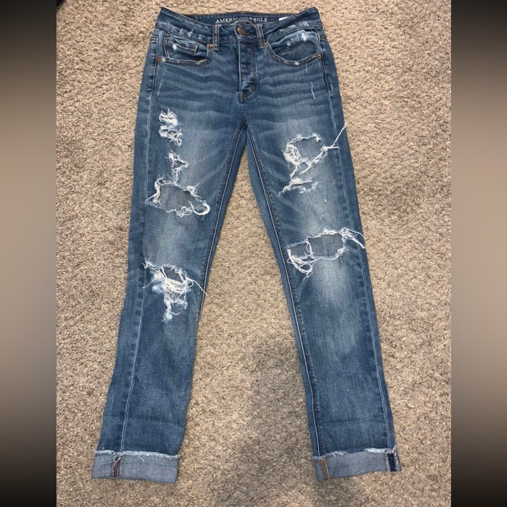 American eagle tomgirl jeans